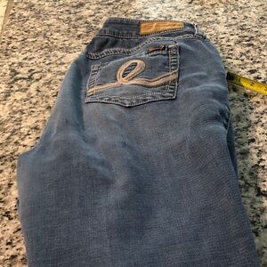 Light Wash Denim capris  with Embroidered Back Pocket